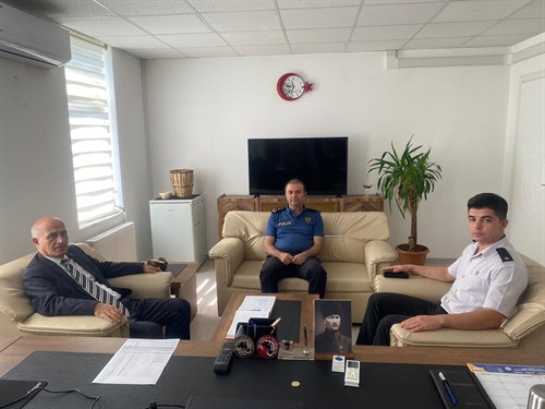 KAYMAKAMIMIZ SAYIN OSMAN ASLAN CANBABA İLÇE JANDARMA KOMUTANINI MAKAMINDA ZİYARET ETTİ